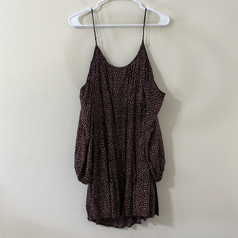 Paige Carmine Cold Shoulder Wine Tasting Ditsy Boho Floral Dress Size Medium - Picture 8 of 10